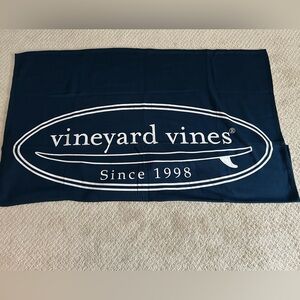 NWT Vineyard Vines Dark Blue Fleece Throw Blanket